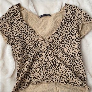 Brandy Melville cheetah crop🐆